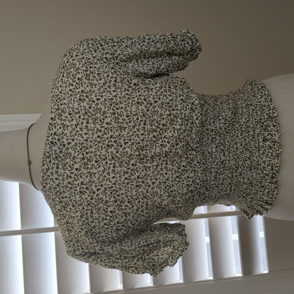 Top - Picture 3 of 5